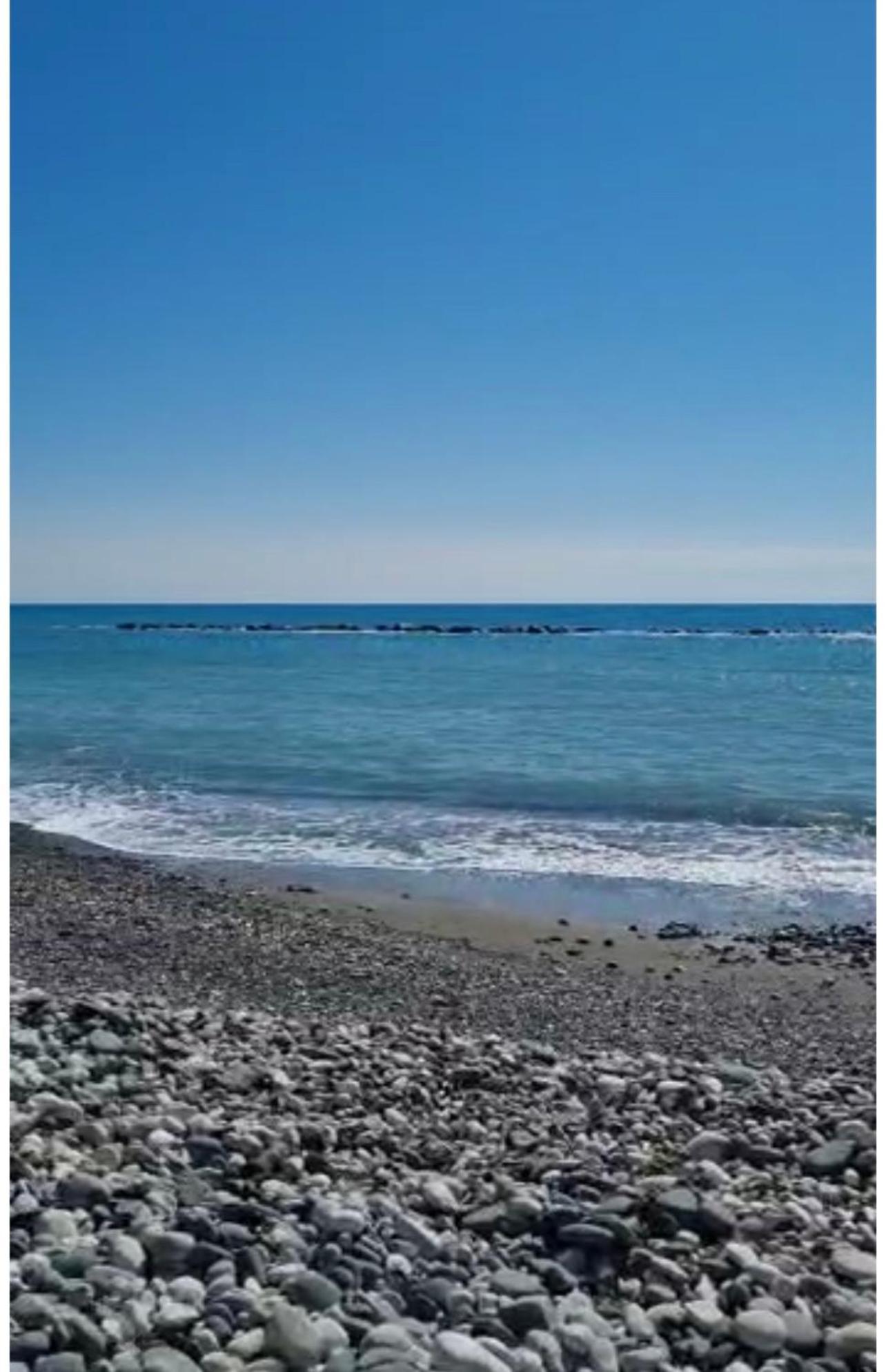 Zygi Beachfront Villa エクステリア 写真